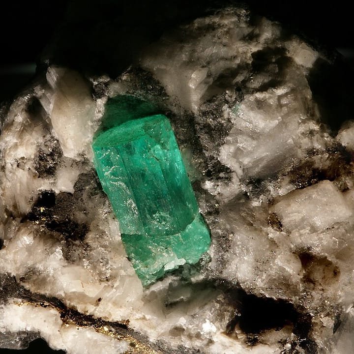Natural Emerald (Panna)